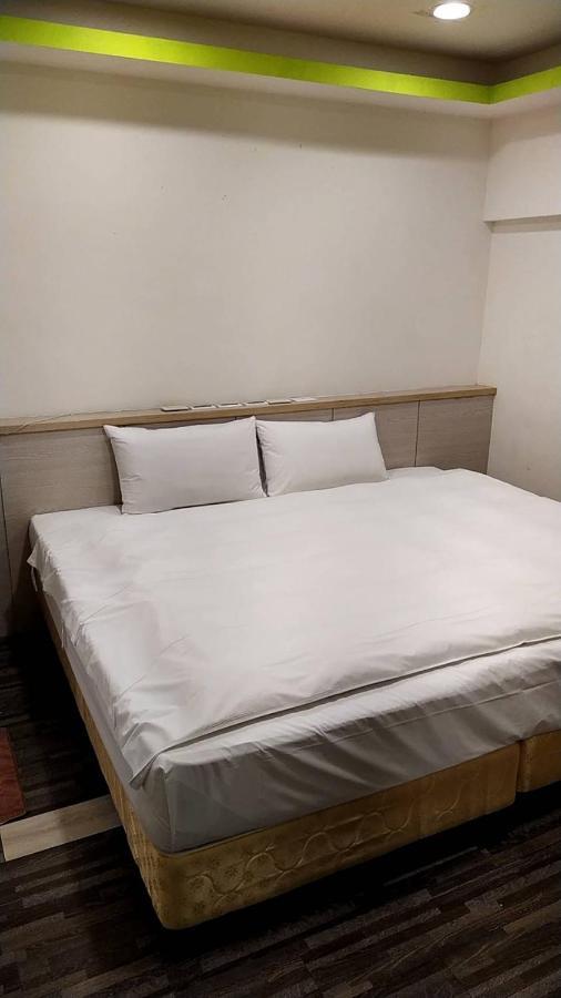 微旅時尚旅店 Hotel Доулио Екстериор снимка