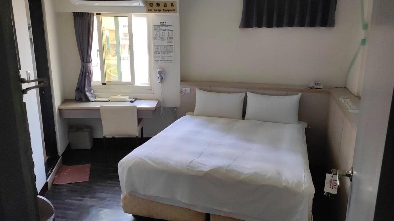 微旅時尚旅店 Hotel Доулио Екстериор снимка