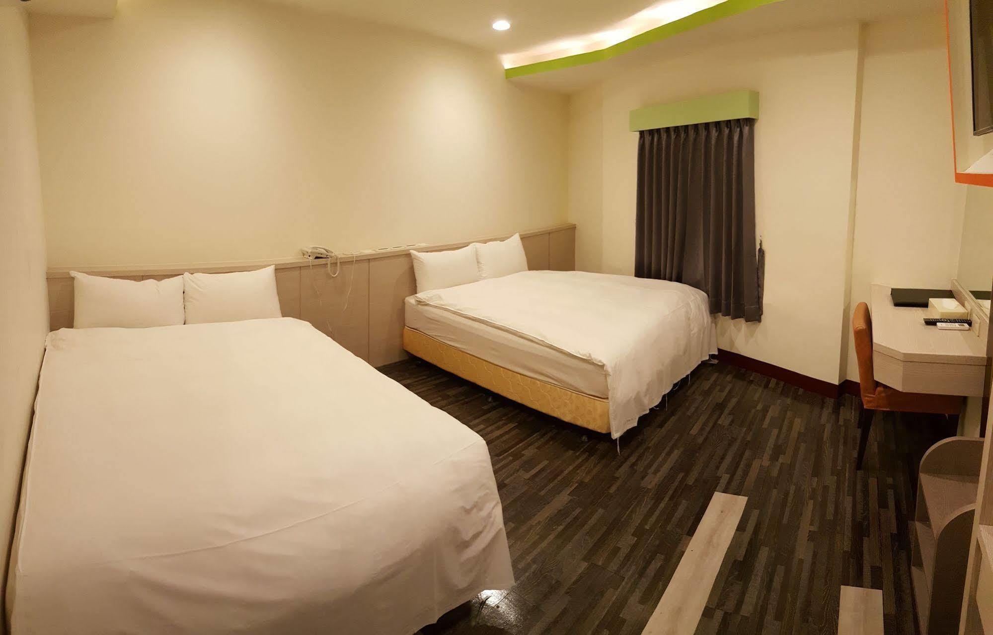 微旅時尚旅店 Hotel Доулио Екстериор снимка