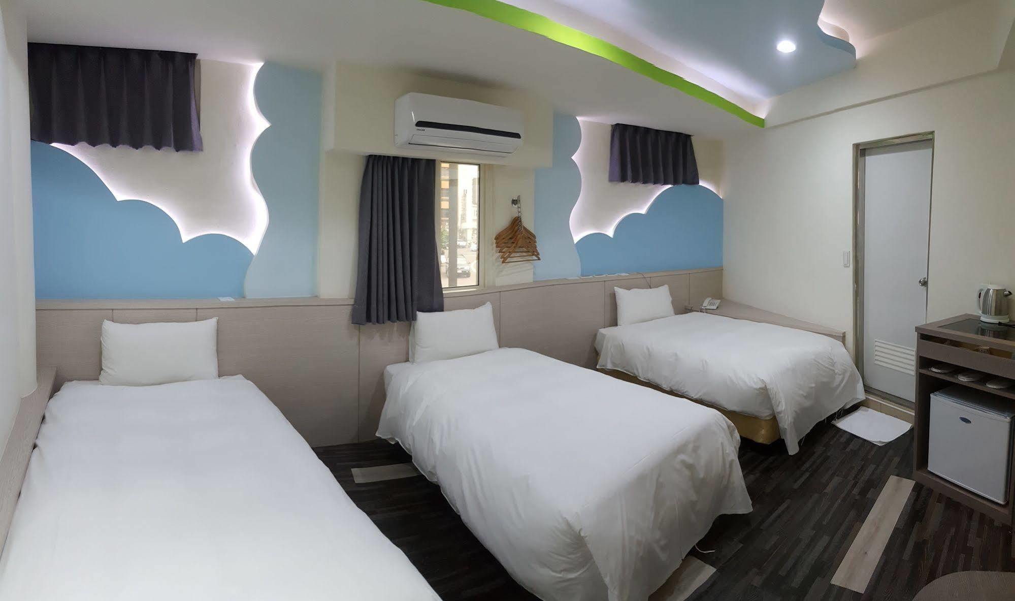 微旅時尚旅店 Hotel Доулио Екстериор снимка